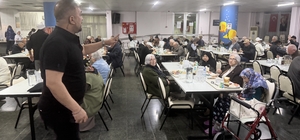 Bursa'da duygulandıran iftar
Fenomen ciğerci Ali Koçak'tan huzurevlerine 6...