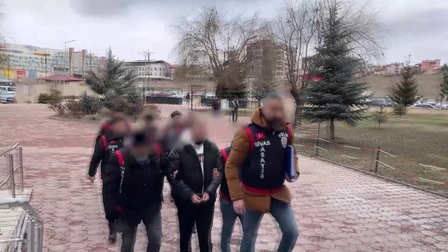 Sivas'ta gayrimenkul vaadiyle 2.4 milyonluk vurgun operasyonu