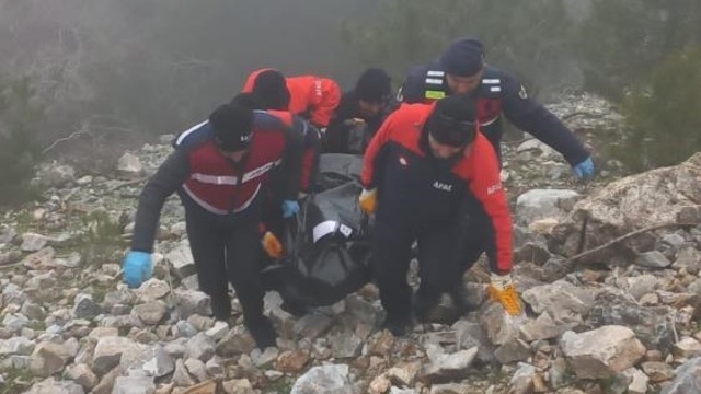 Dinamit patlamasıyla ölen şahsın uçuruma atıldığı iddiası