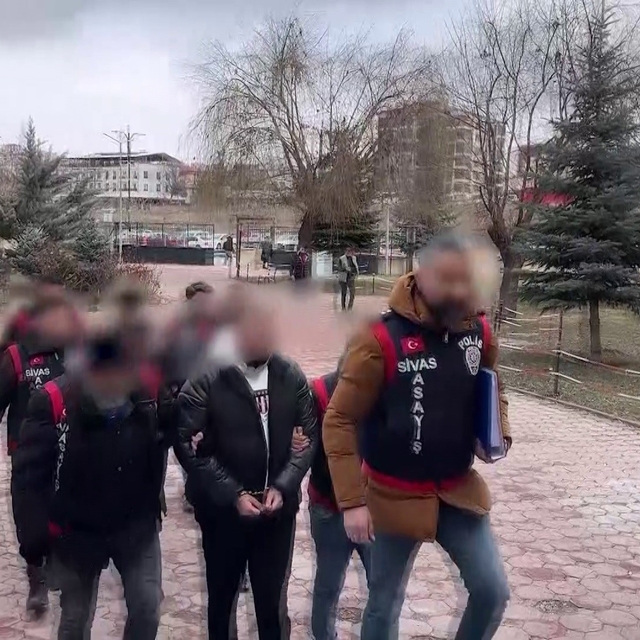 Sivas'ta gayrimenkul vaadiyle 2.4 milyonluk vurgun operasyonu