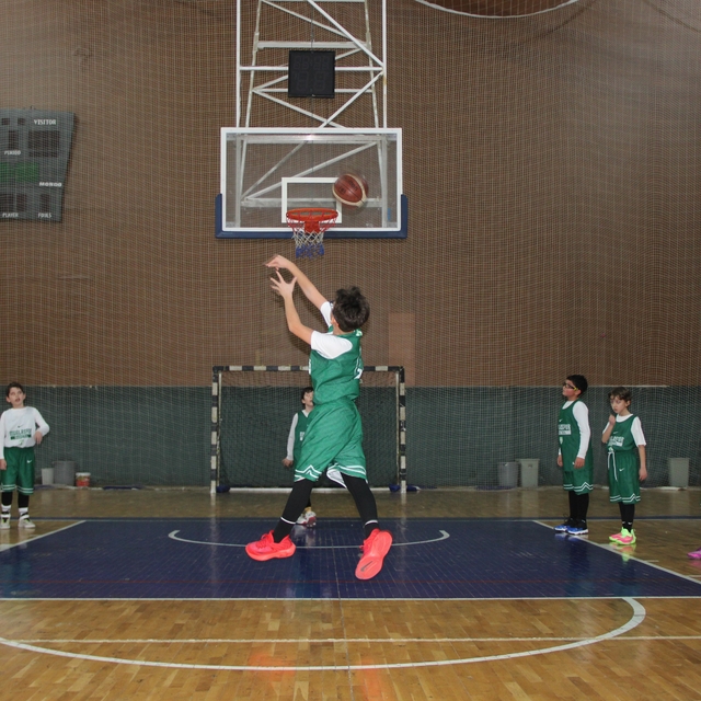 Muğlaspor basketbolda genç yetenekleri yetiştiriyor