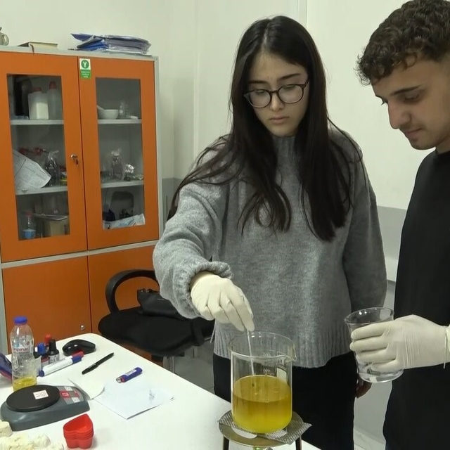 Öğrencilerden örnek proje: Atık yağlar sıvı sabuna dönüşüyor