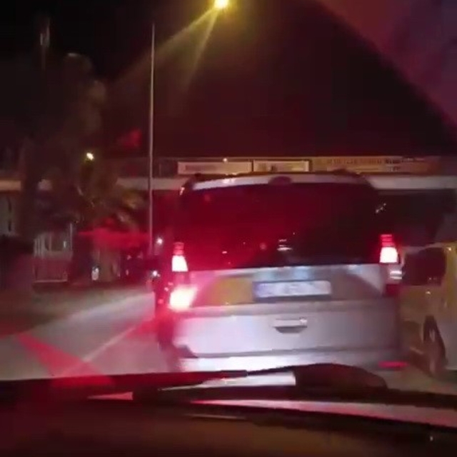 Makas atan araç trafikte tehlike oluşturdu