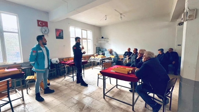 Kale'de mahalle mahalle ilk yardım seferberliği