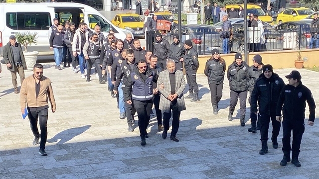 Edirne Belediyesi'ne rüşvet operasyonu: 12 şüpheli adliyeye sevk edildi