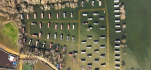 Uluabat Gölü çevresinde su altında kalan evler dronla görüntülendi