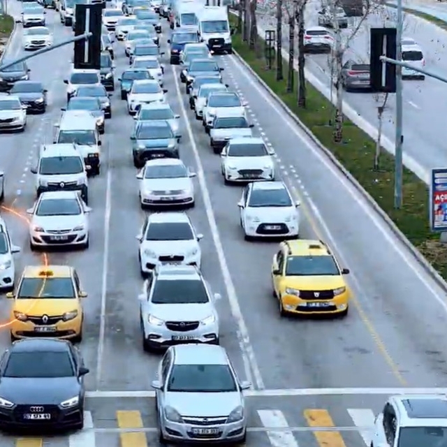 Gaziantep'te 'kaynak' yapan 694 araç sürücüye 864 bin TL ceza