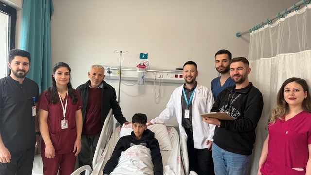 Mardin'de 12 yaşındaki çocuk kapalı böbrek ameliyatı ile sağlığına kavuştu