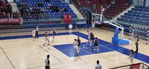 Düzce atletik bölgesel basketbolda çeyrek finale yükseldi