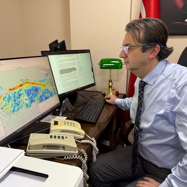 Uydu verilerinden deprem potansiyeli yüksek yeni sismik gerilim bölgesi tes...