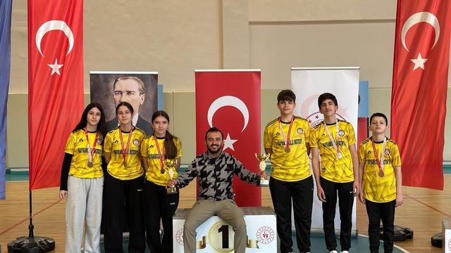 Türkeli, ilden 4 kupa ve 13 madalya ile döndü