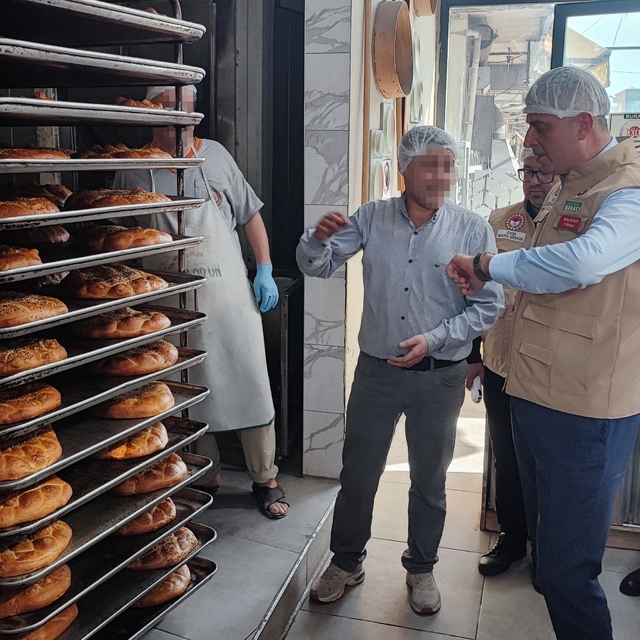 Adana'da 2026'da 4 bin 700 gıda denetiminde, 3 milyon 200 bin lira ceza kes...