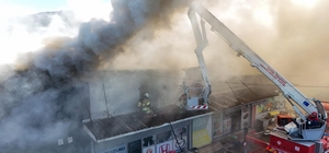 Buca'daki iş yeri yangını kontrol altına alındı