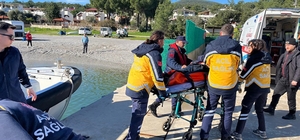 Balıkçı teknesinde rahatsızlanan vatandaşa tıbbi tahliye