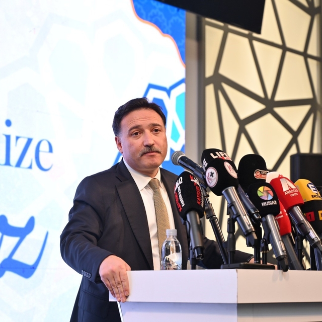Başkan Yalçın: "Hiç durmaksızın çalışıyoruz"
Kayseri OSB Geleneksel İftar P...