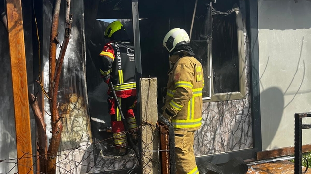 Balıkesir'de konteynerde çıkan yangın söndürüldü