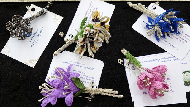 Endemik bitkiler takı ve kumaşa, duygular maniye dökülüyor