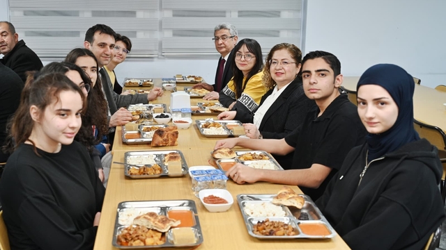 Ortaklar Fen Lisesi'nde "Maarifin Kalbinde Ramazan" iftarı