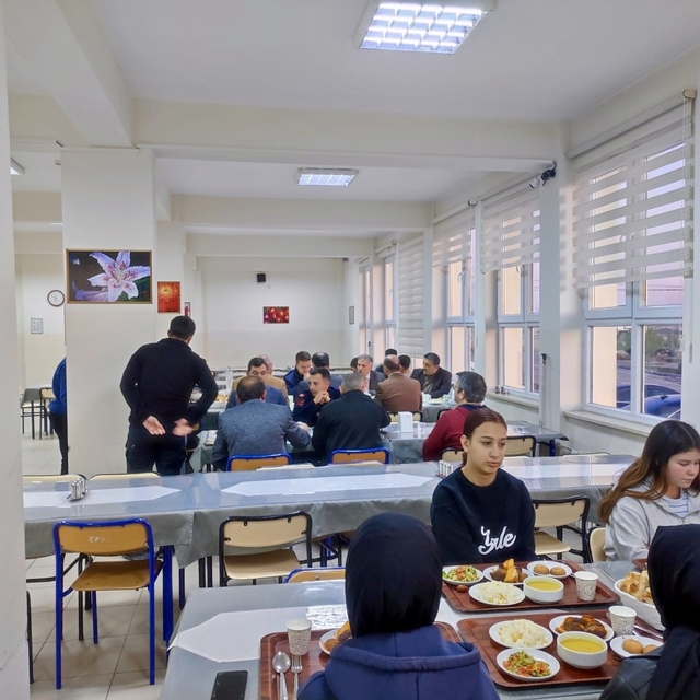 Aslanapa'da "Maarifin Kalbinde Ramazan İftar Buluşması"