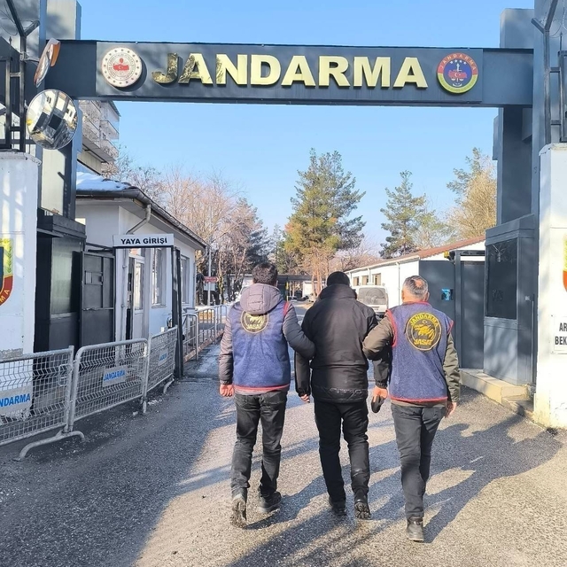 Diyarbakır'da haklarında kesinleşmiş hapis cezası bulunan 104 kişi yakaland...