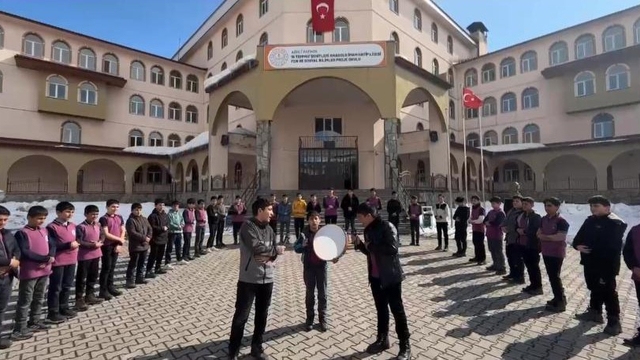 Ağrı'da okullarda Ramazan ilahileri yankılanıyor