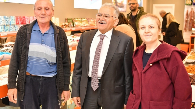 Başkan Büyükkılıç'tan Ramazan'a esnaf ve vatandaşla gönül köprüsü