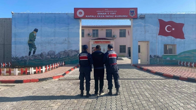 Uyuşturucu ticareti suçundan aranan şahıs yakalandı