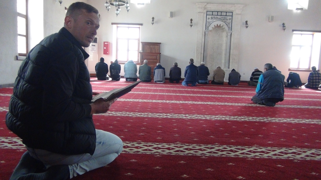 Rus Nikolai'dan Ramazan hassasiyeti: Müslüman değil ama her gün oruç tutuyor
"Ramazan ayının ne olduğunu anlamaya çalışıyorum"