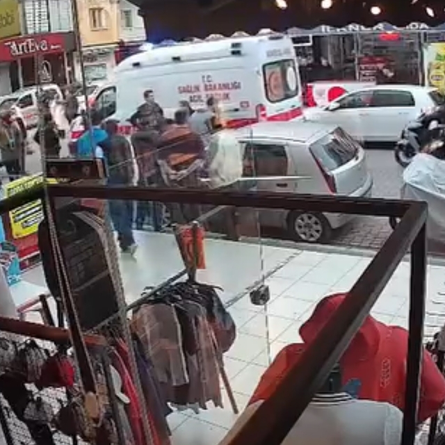 Mersin'de 2 kişinin yaralandığı bıçaklı kavgaya ilişkin 5 gözaltı