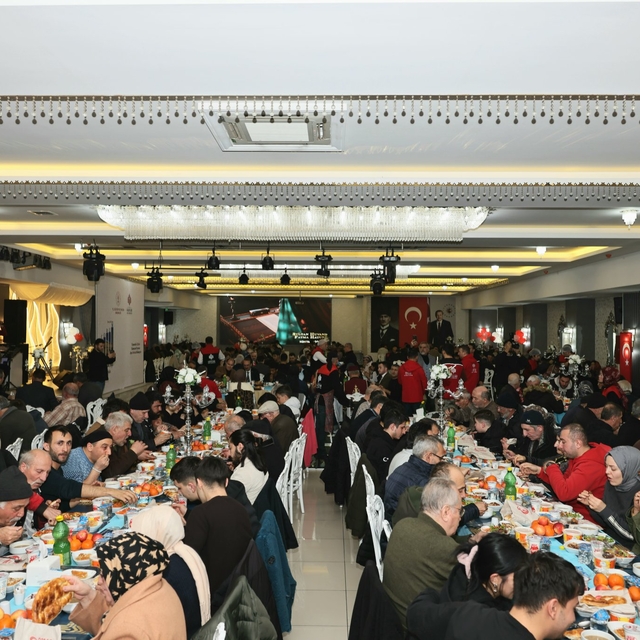 Çorum Valisi Çalgan, Tokat Vakıflar Bölge Müdürlüğünün iftar programına kat...