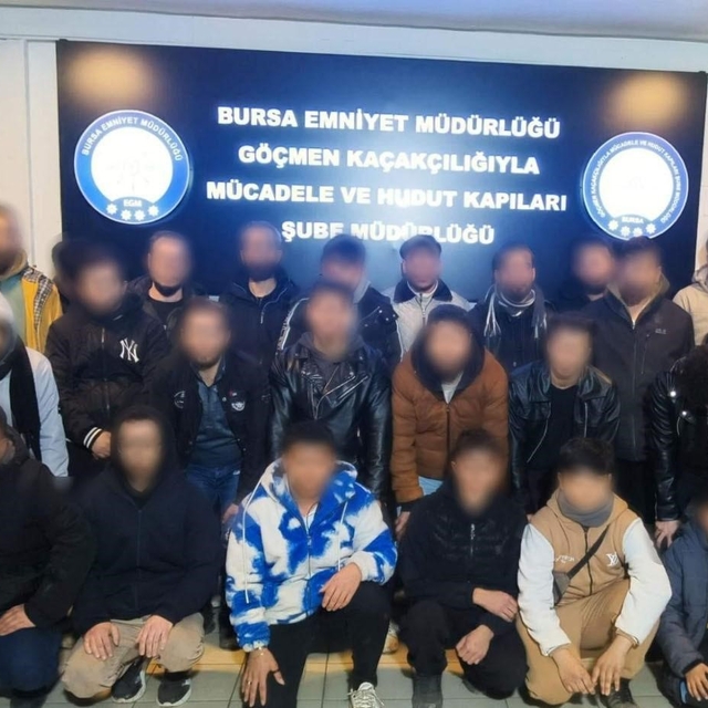 Bursa'da göçmen kaçakçılığına darbe: 29 yabancı uyruklu şahıs yakalandı