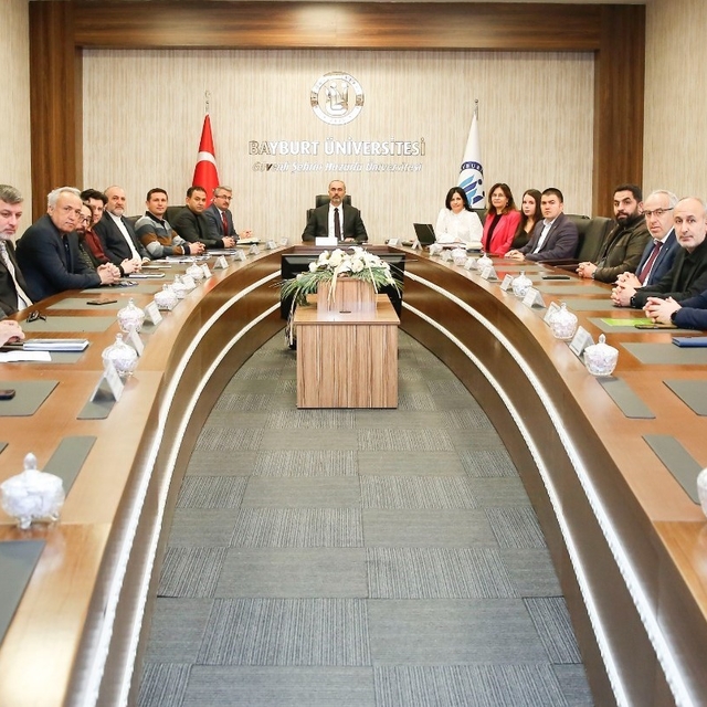 Bayburt Üniversitesi Kalite Komisyonu 2026 yılı ilk toplantısını gerçekleşt...