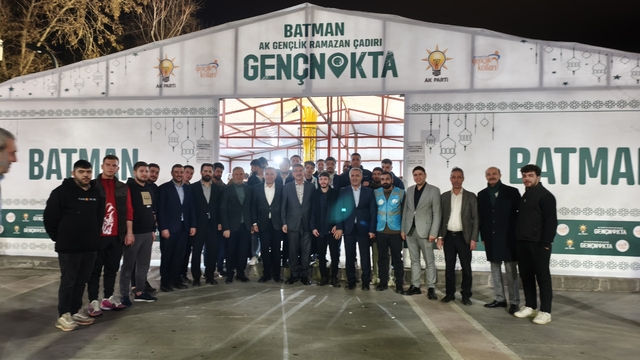 AK Parti Batman Milletvekili Nasıroğlu, iftar çadırını ziyaret etti