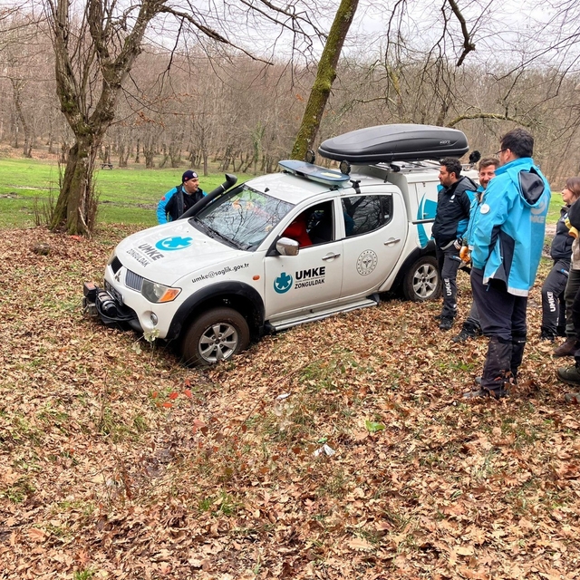 UMKE personellerine zorlu arazi eğitimi