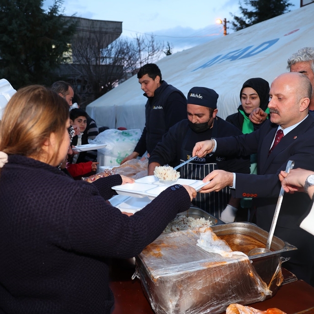 Adıyaman'da 'bereket sofralarda, kardeşlik gönüllerde' iftar buluşması