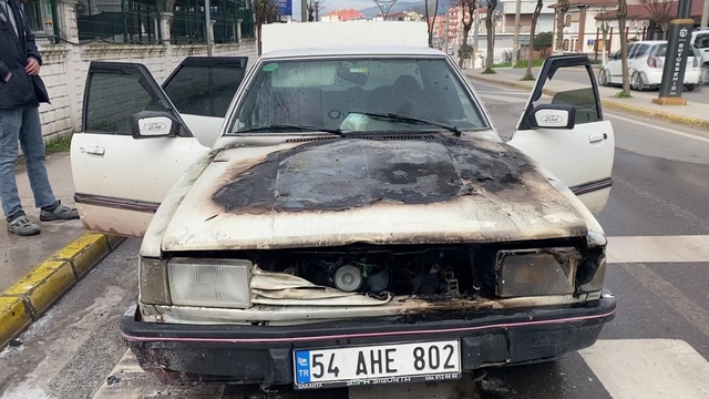 Seyir halindeki araçta yangın