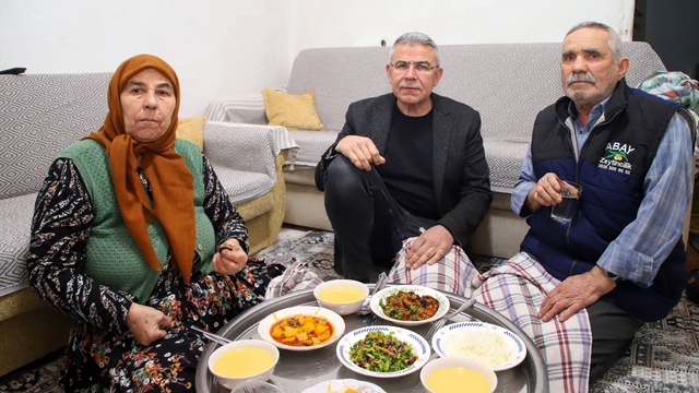 Başkan Güler, iftarlarda vatandaşlarla buluşuyor