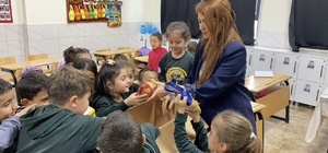 Ramazan'da minik öğrencilerden anlamlı destek
1. sınıf öğrencileri ihtiyaç...