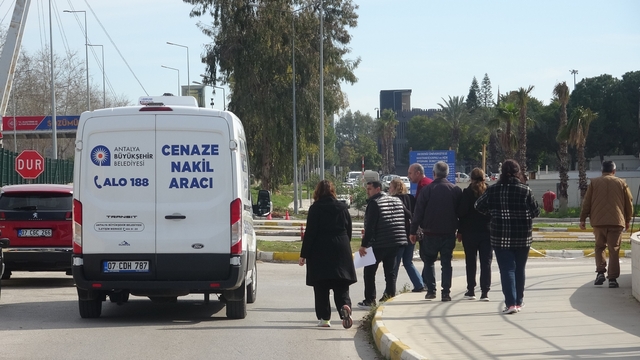 Fırtınalı havada denize giren genç adamdan acı haber 7 gün sonra geldi
Boğulma tehlikesi geçirdi, hastanede hayatını kaybetti
