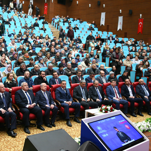 "Yüzyılın Konut Projesi" kapsamında Uşak'ta yapılacak konutların kurası çek...