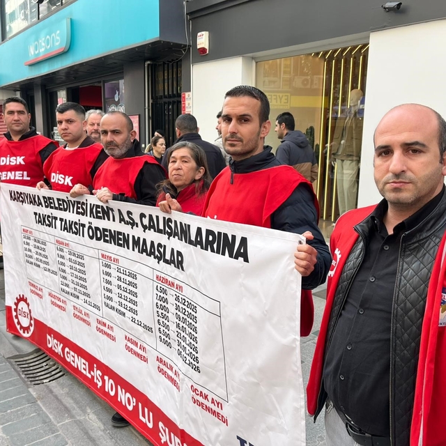 Karşıyaka Belediyesinde maaş alamayan işçiler sokağa döküldü