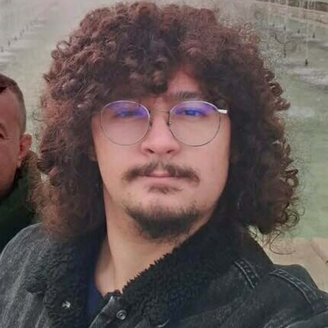 Bulgaristan'da hayatını kaybeden üniversiteli Eray, memleketi Çanakkale'de...