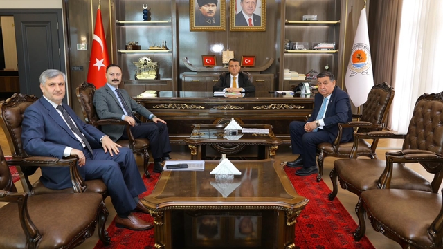 Havza Kaymakamı Ayvat ve Belediye Başkanı İkiz Samsun'da ziyaretlerde bulundu