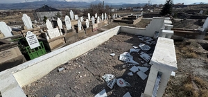 Kayseri'de aile mezarlığına zarar verildi