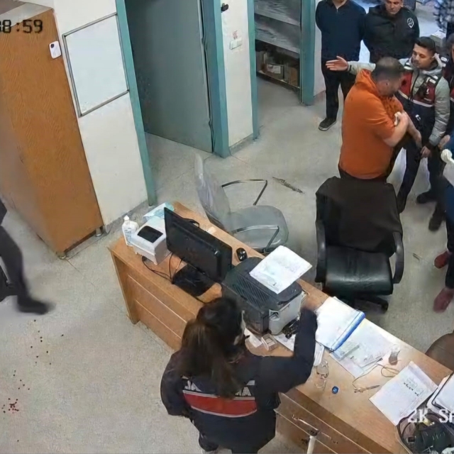 Jandarmanın alkol kontrolünü kabul etmeyen CHP'li başkan yardımcısı, hastan...