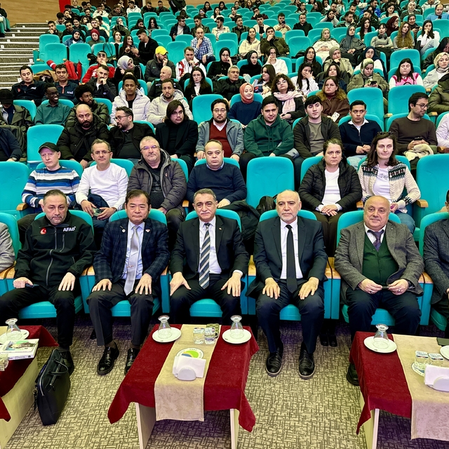 KAEÜ'de "Bilimin Işığında Depreme Dirençli Türkiye" konferansı düzenlendi