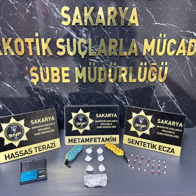 Sakarya Emniyeti zehir tacirlerine geçit vermiyor