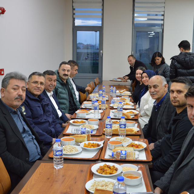 Havza Kaymakamı Ayvat ve KYK yurdunda öğrencilerle iftar yaptı