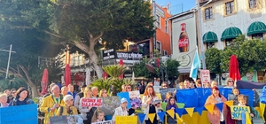 Antalya'da Ukraynalılardan 4. yıl çağrısı: "Bu savaşın en büyük acısı Ukray...