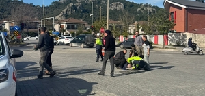 Marmaris'te otomobil yayaya çarptı, sürücü gözaltına alındı